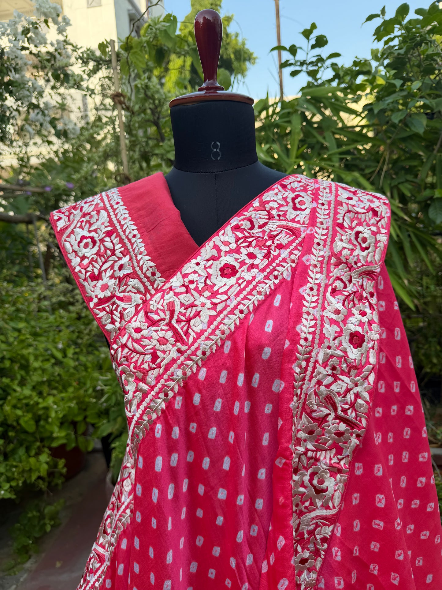 Gajji silk bandini with machine embroidery saree