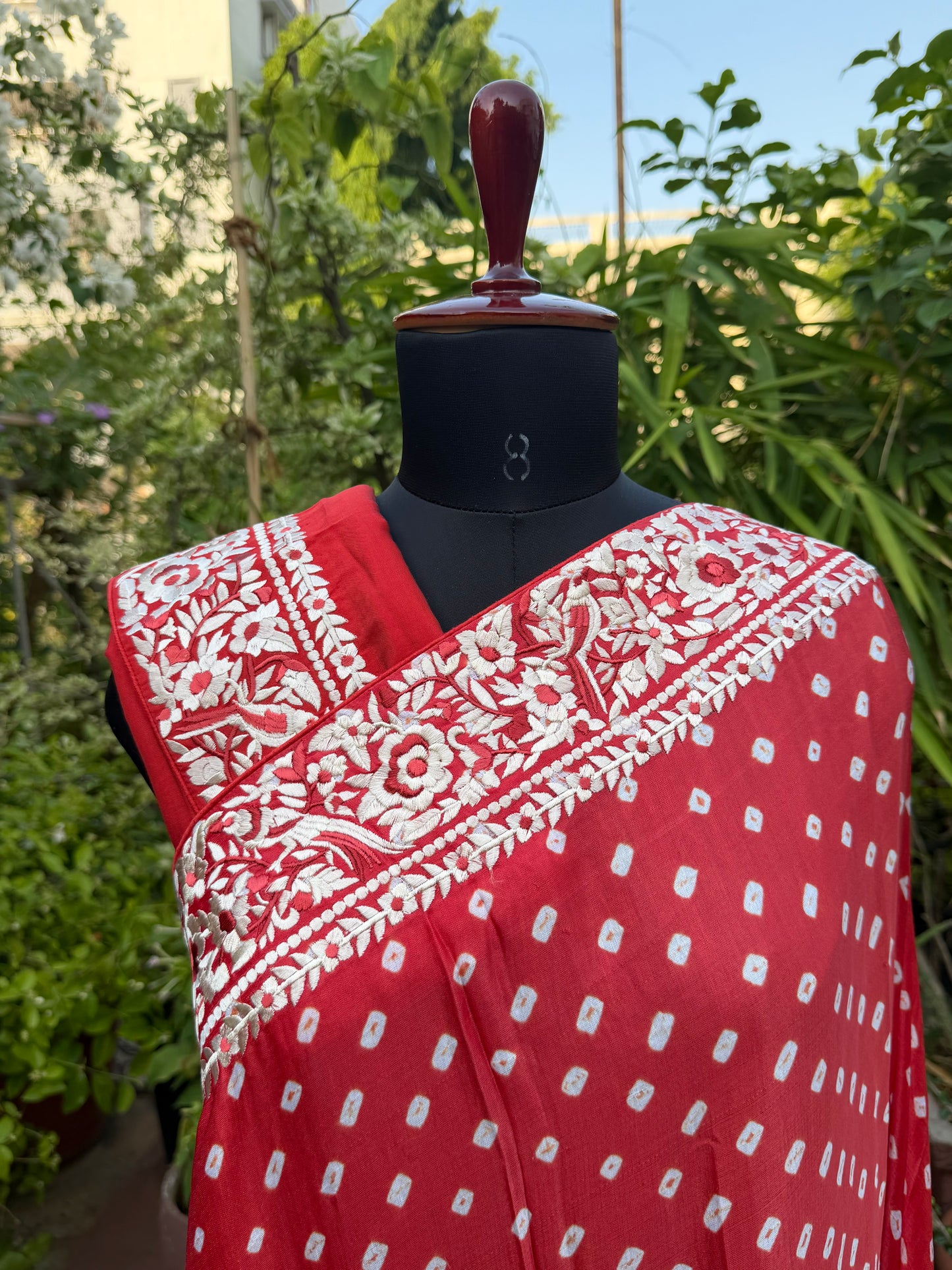 Gajji silk bandini with machine embroidery saree