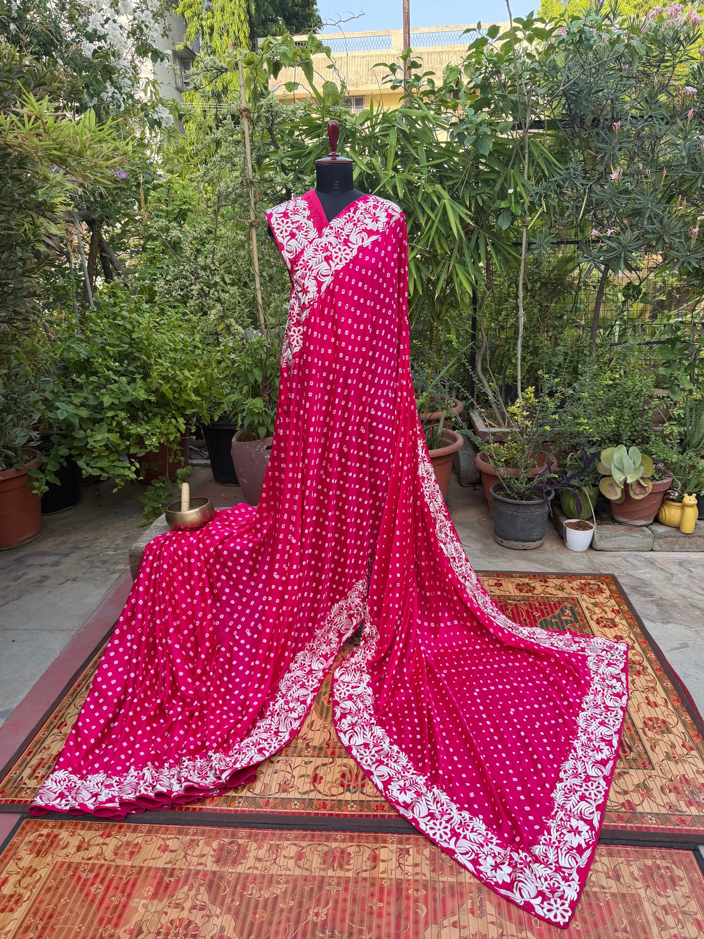 Gajji silk bandini with machine embroidery saree