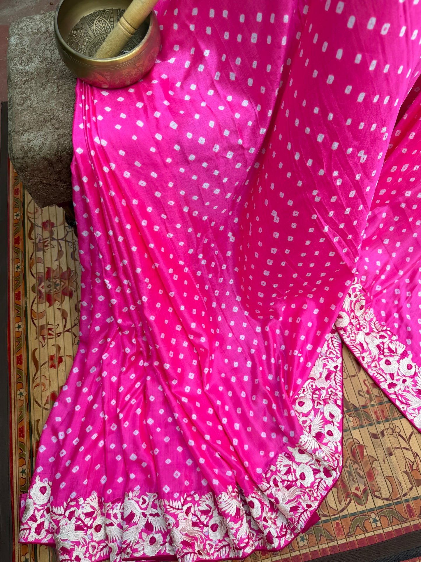 Gajji silk bandini with machine embroidery saree